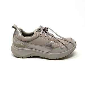 Clarks Wave 2.0 Move Women's Walking Shoes Stone WIDE